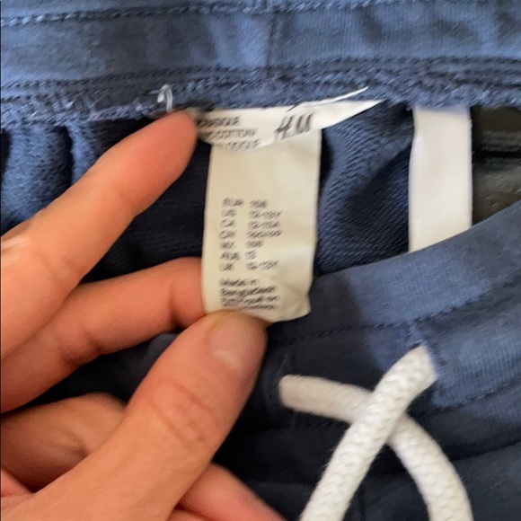 Joggers - Picture 2 of 4